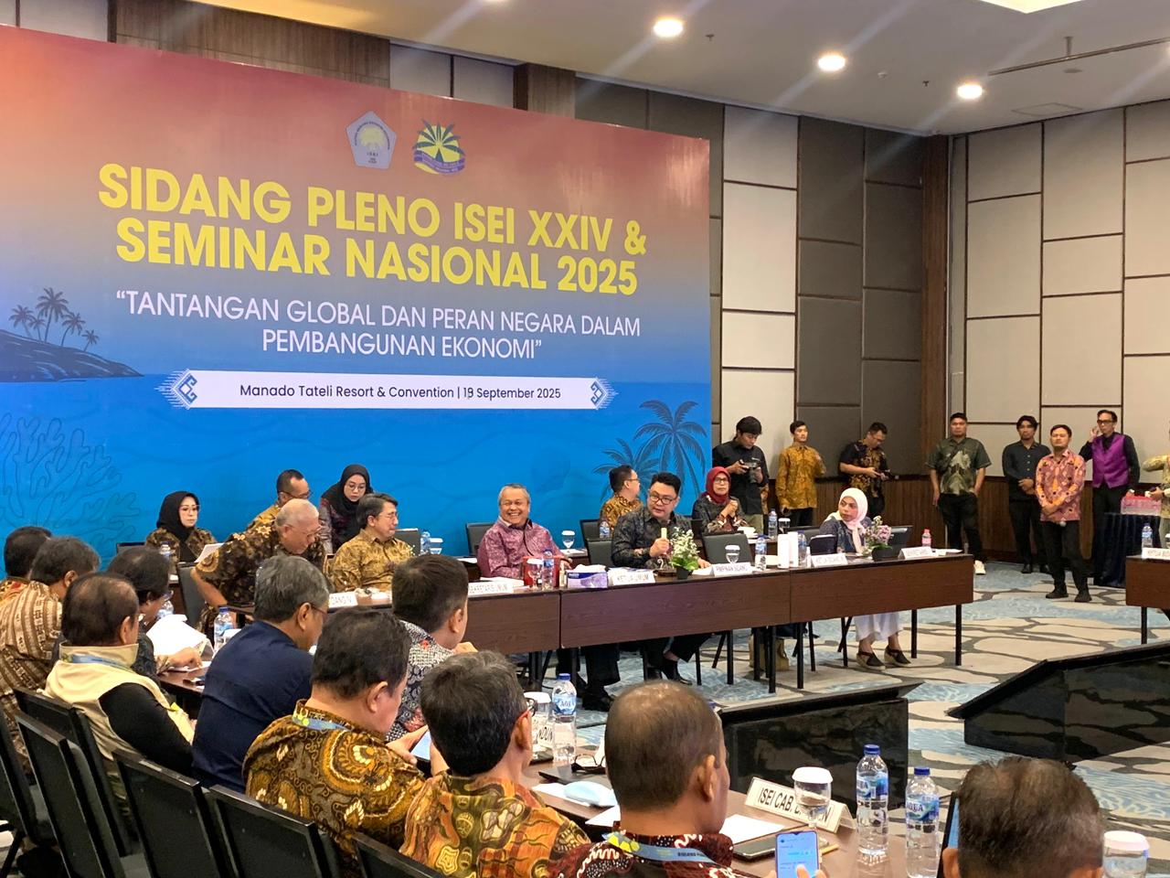 Wagub Sulut Victor Mailangkay Hadiri Pembukaan Sidang Pleno ISEI XXIV di Manado