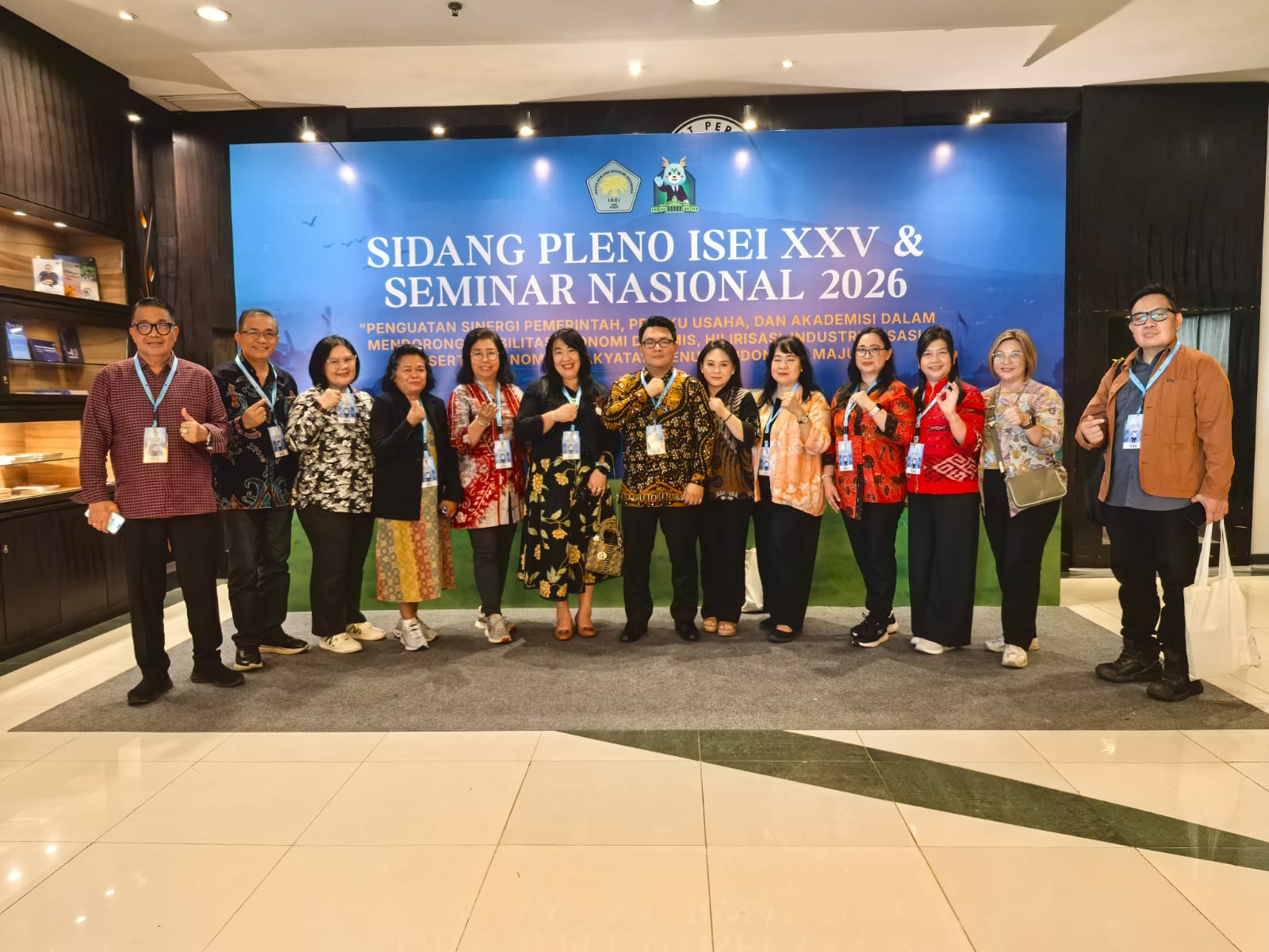 ISEI Manado Borong Tiga Penghargaan pada Sidang Pleno ISEI XXV di Bogor